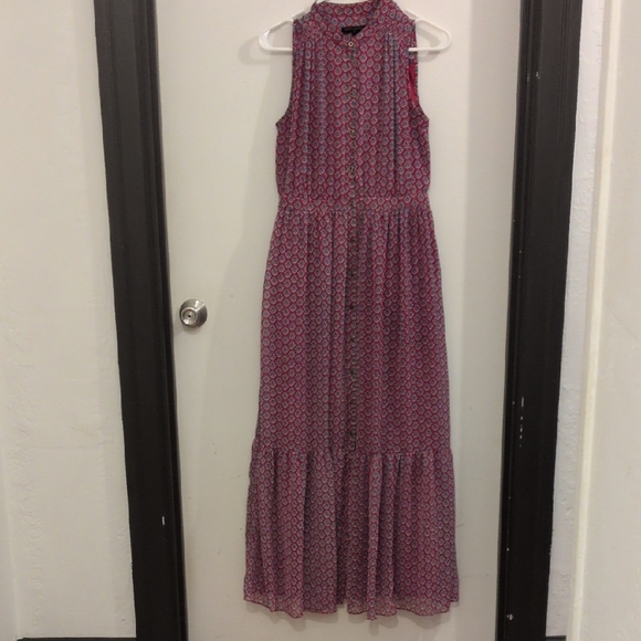 Banana Republic Dresses & Skirts - Banana Republic Sleeveless Pink Geometric Maxi Dress